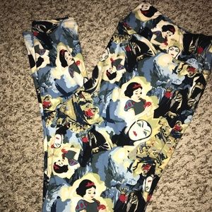 LulaRoe Tall and Curvy Snow White Leggings